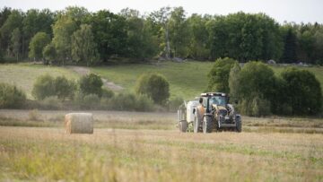 hero_traktor_hobalning